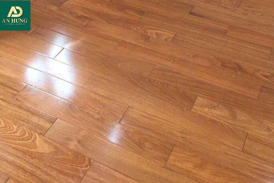 V&aacute;n s&agrave;n l&aacute;ng b&oacute;ng từ gỗ lim