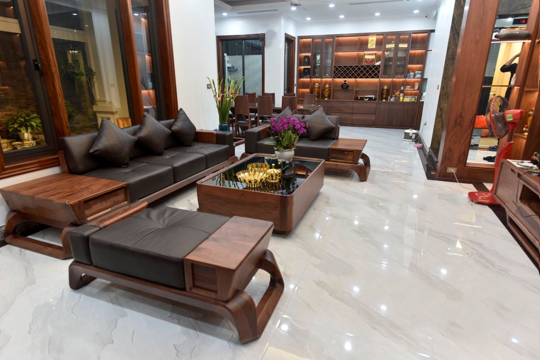 Sofa v&agrave; b&agrave;n tr&agrave;&nbsp;&oacute;c&nbsp;ch&oacute; l&agrave; bộ đ&ocirc;i ho&agrave;n hảo kh&ocirc;ng thể t&aacute;ch rời