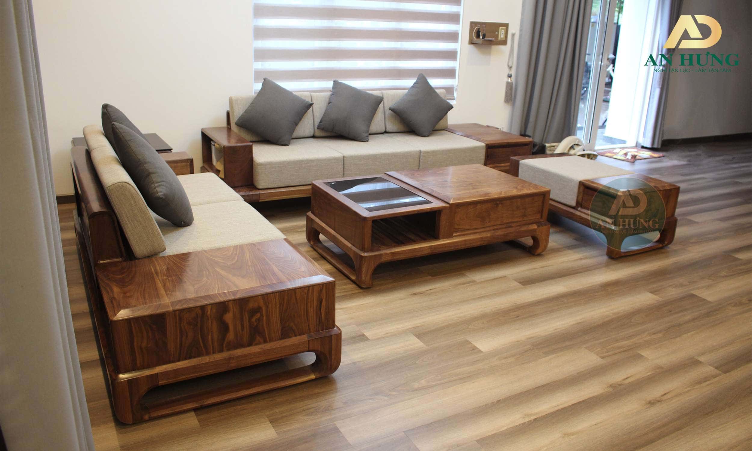B&agrave;n tr&agrave; nhỏ gọn nhưng tiện dụng