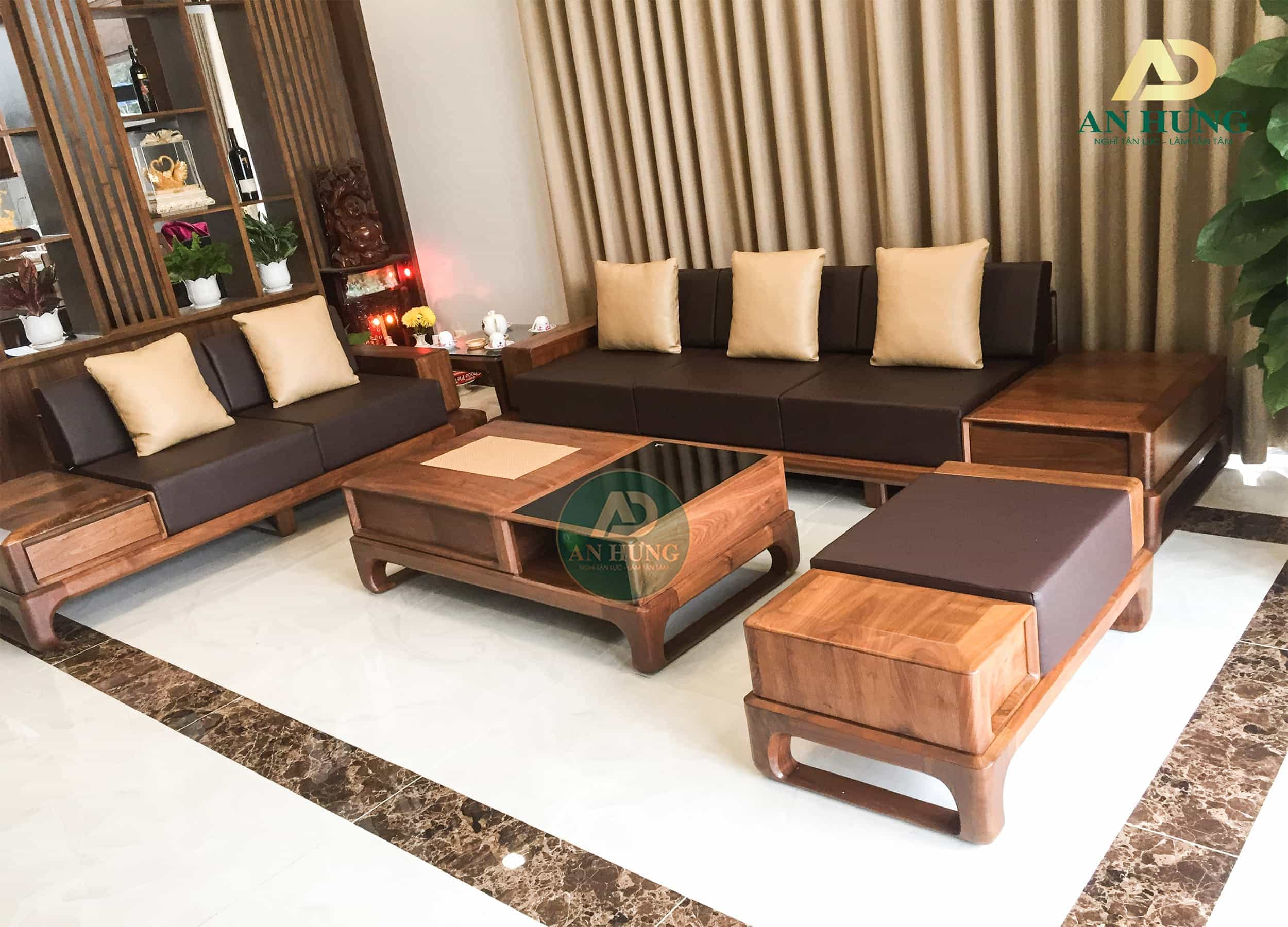 B&agrave;n tr&agrave; nhỏ gọn nhưng tiện dụng