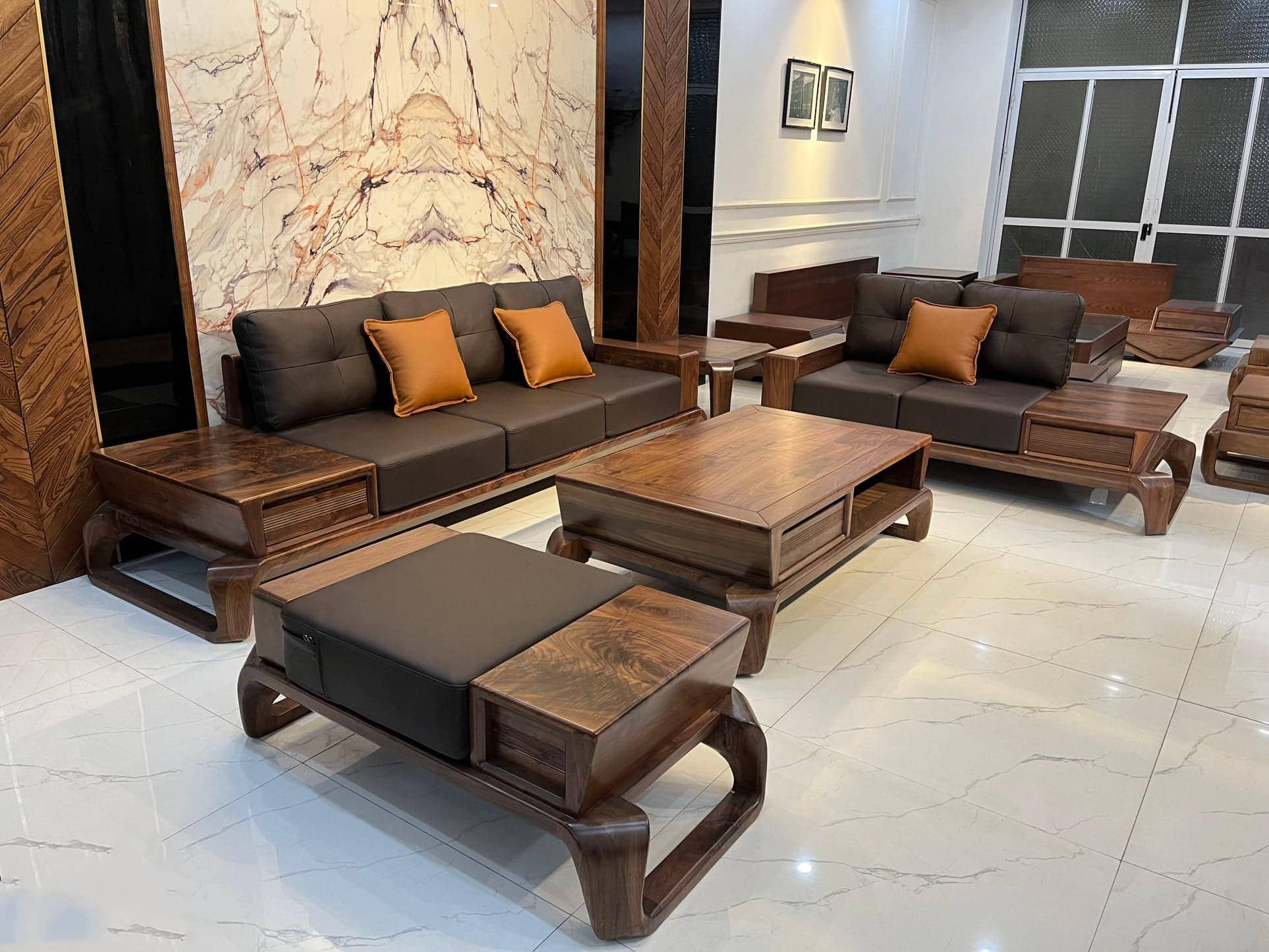 Mẫu b&agrave;n tr&agrave; cao cấp