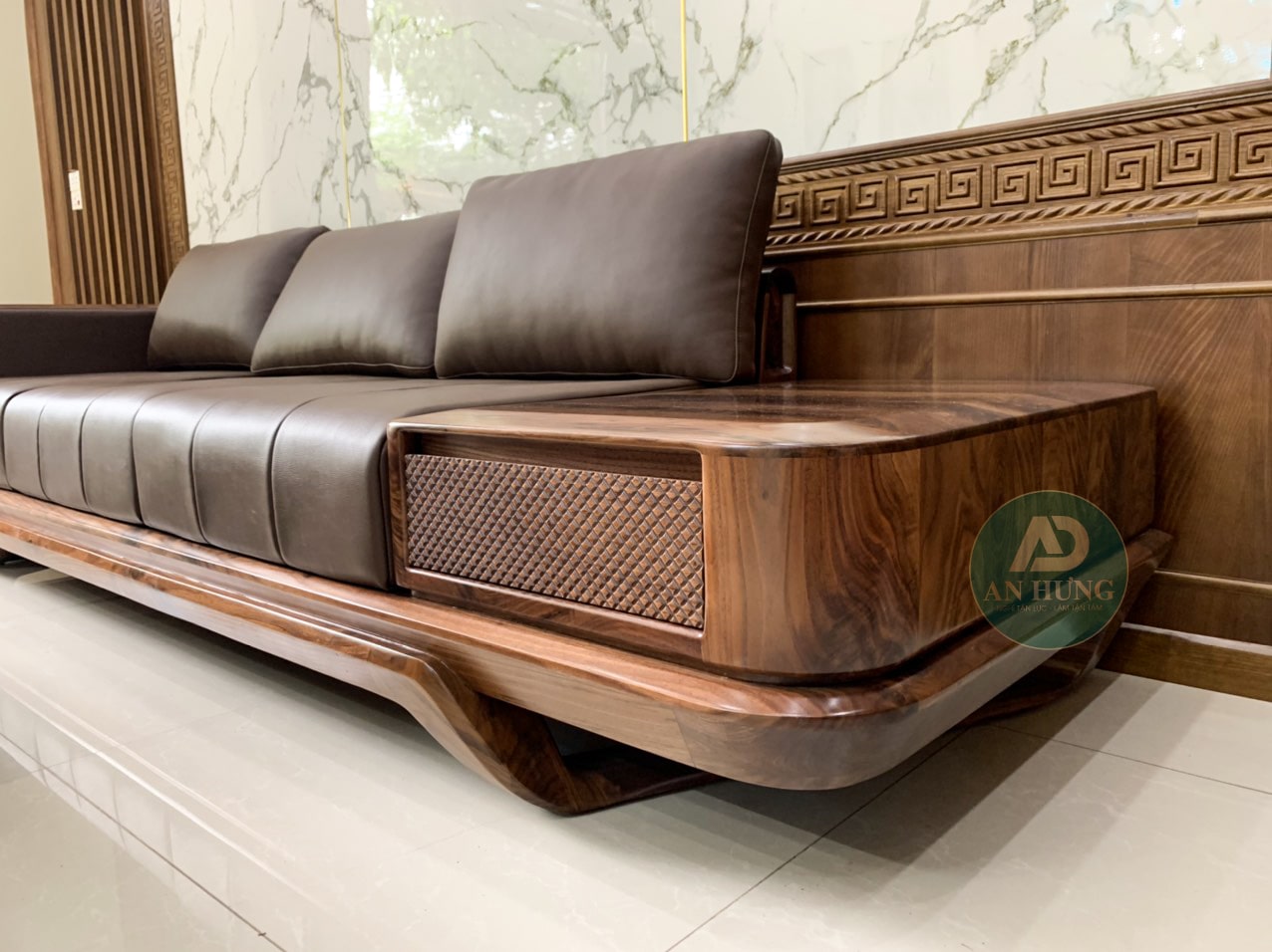 B&agrave;n ghế gỗ &oacute;c ch&oacute; ph&ograve;ng kh&aacute;ch hiện đại