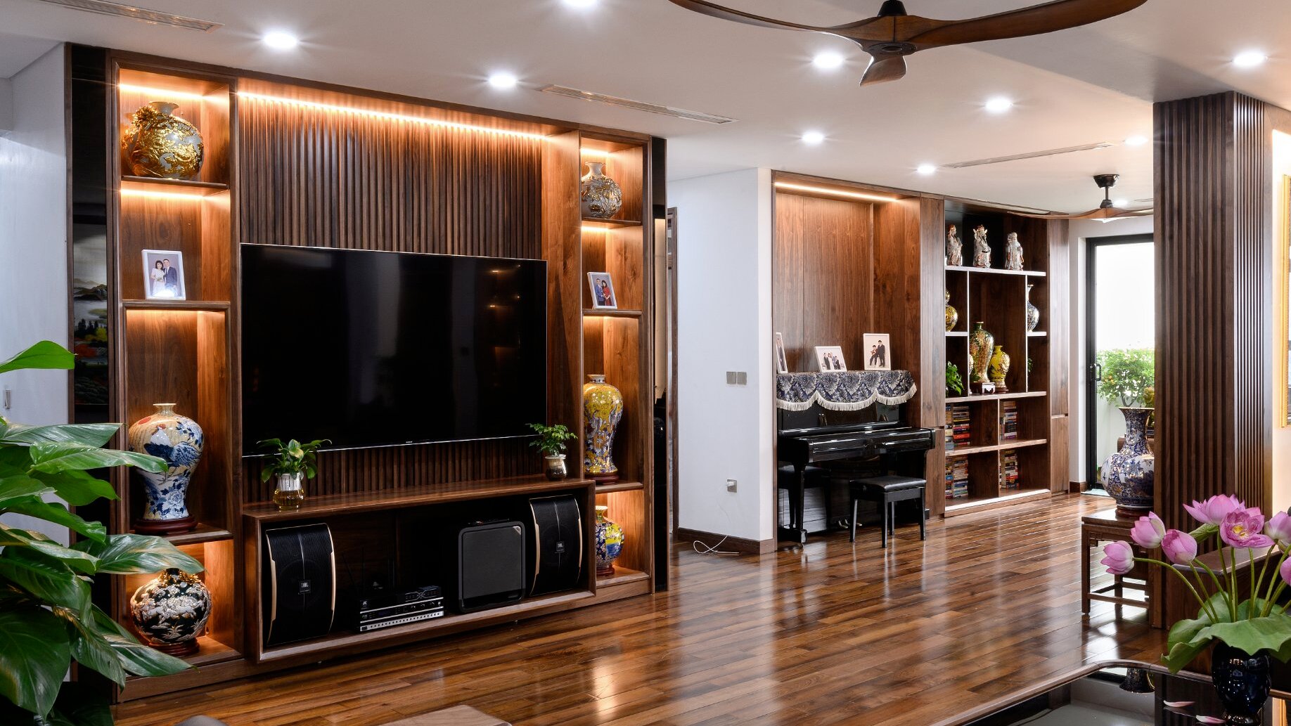Kệ tivi tủ rượu gỗ &oacute;c ch&oacute; cao cấp