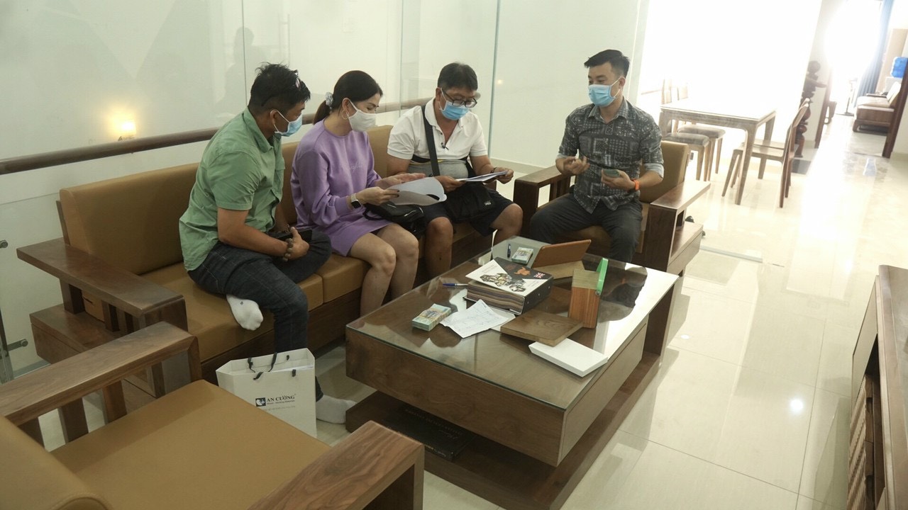 Nếu c&oacute; nhu cầu mua sắm nội thất gỗ &oacute;c ch&oacute;, li&ecirc;n hệ ngay với An Hưng nh&eacute;
