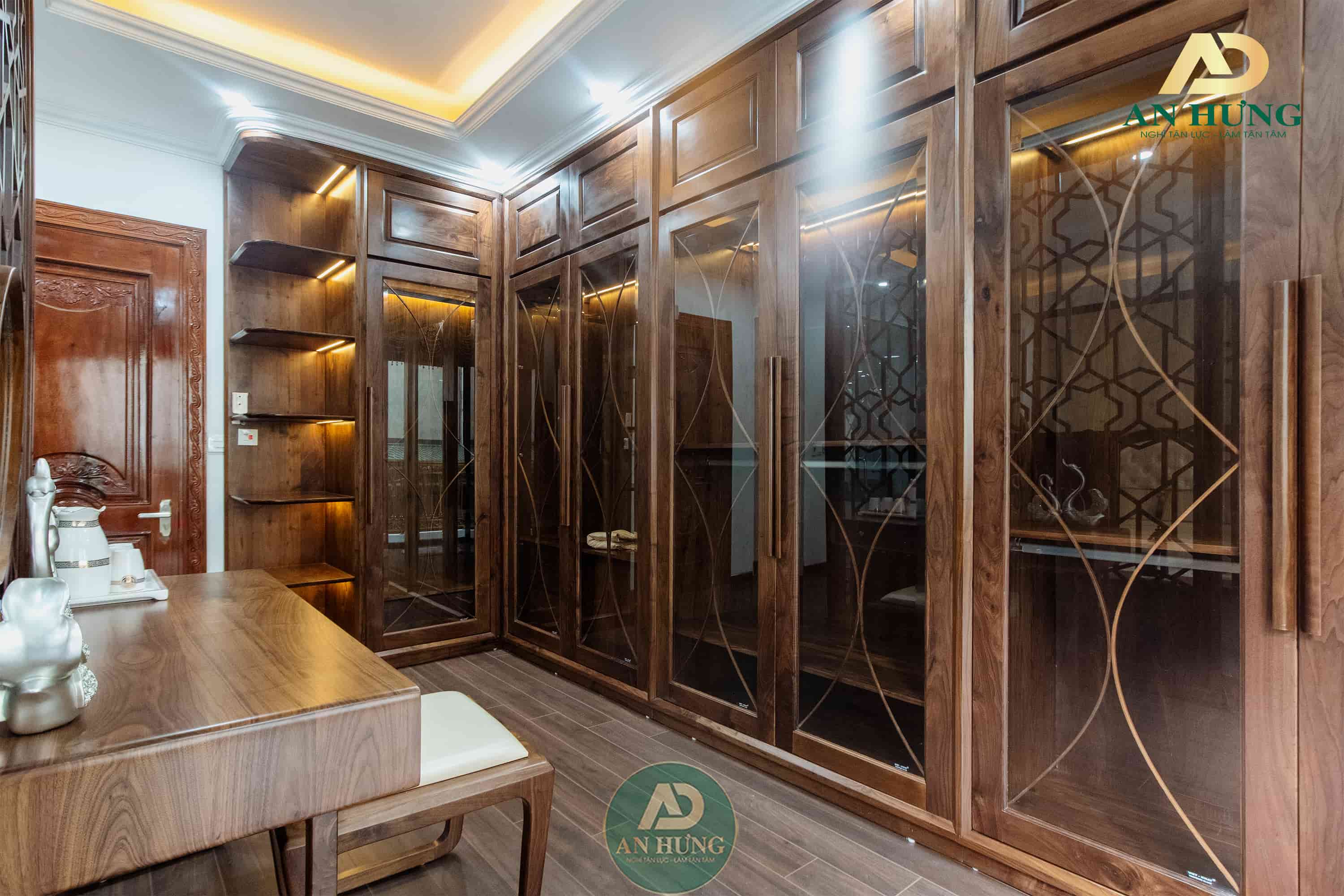 Tủ &aacute;o gỗ &oacute;c ch&oacute; c&aacute;nh k&iacute;nh được ưa chuộng nhờ thẩm mỹ, chất lượng cao