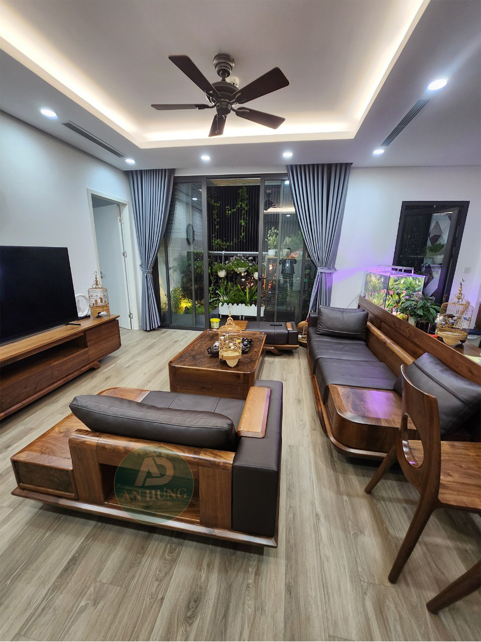 Nội thất gỗ &oacute;c ch&oacute; khả năng điều h&ograve;a kh&ocirc;ng gian, mang tới t&agrave;i lộc, sức khỏe, may mắn cho c&aacute;c th&agrave;nh vi&ecirc;n.&nbsp;