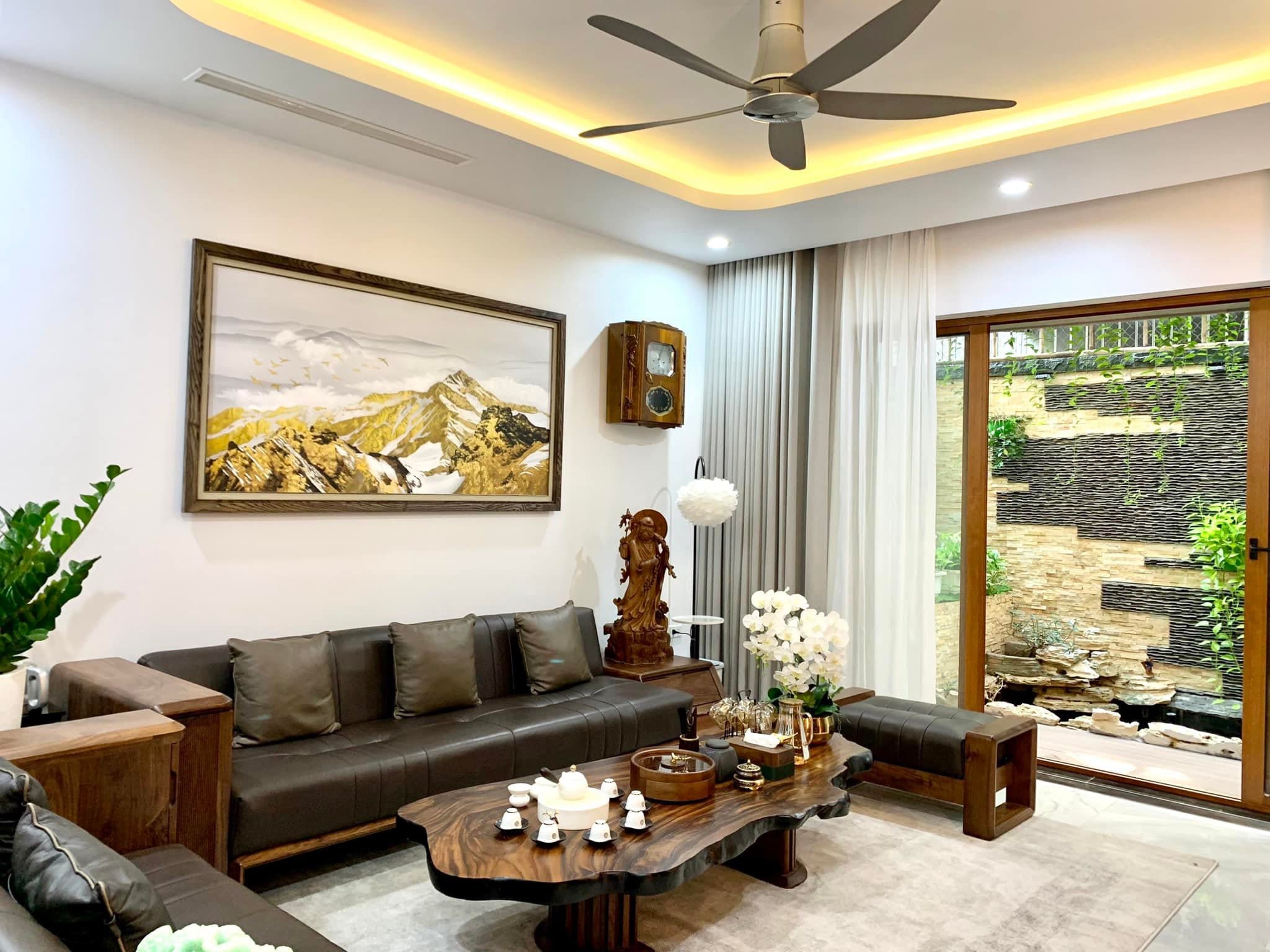 B&agrave;n tr&agrave; với gỗ &oacute;c ch&oacute; nguy&ecirc;n khối