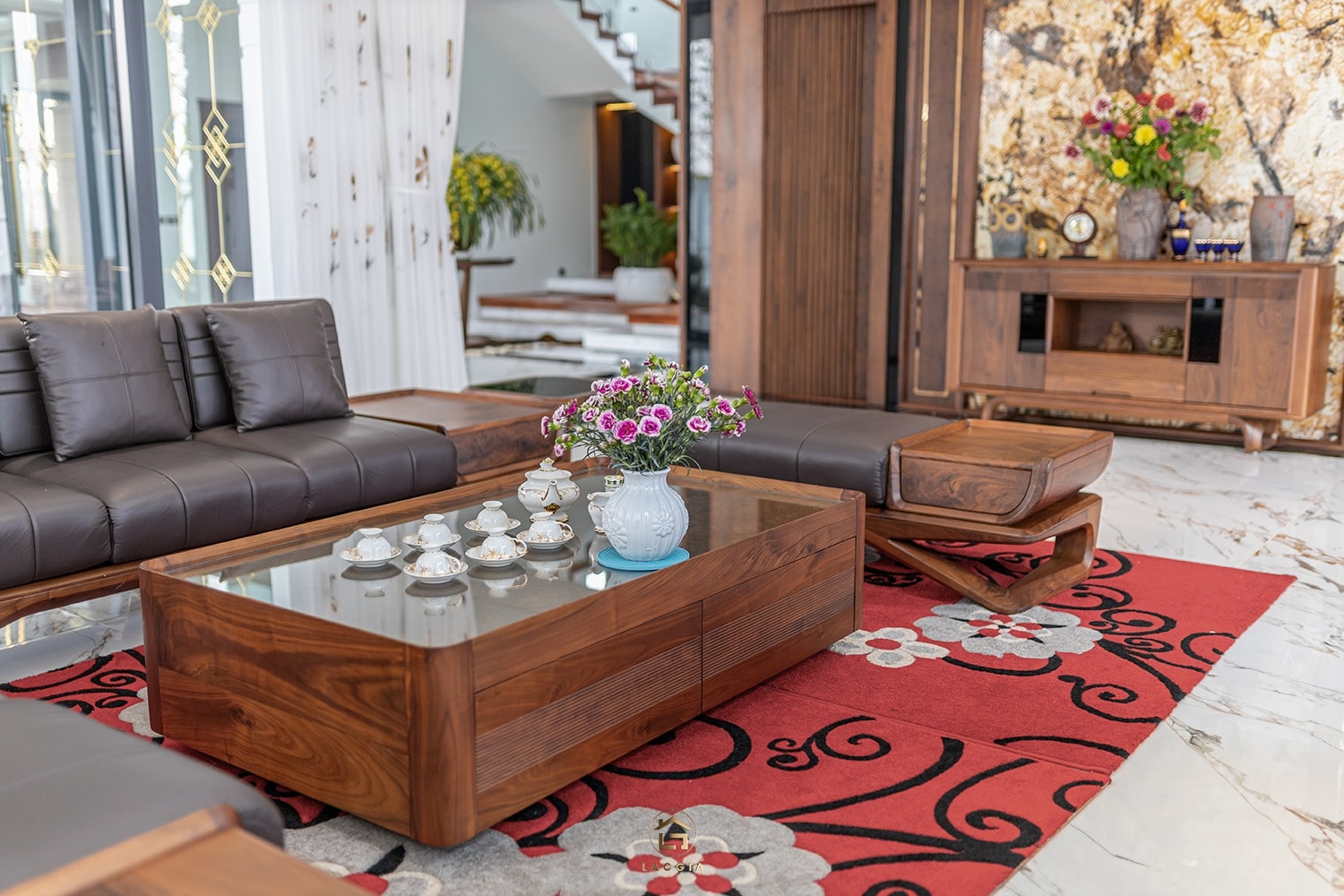 Mẫu b&agrave;n tr&agrave; đẹp cho ph&ograve;ng kh&aacute;ch