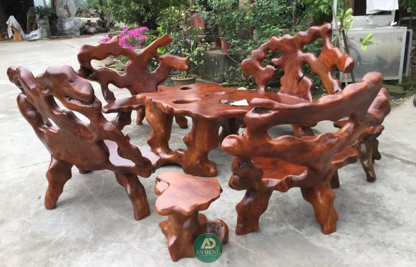 Bộ b&agrave;n ghế bằng gỗ g&ugrave; hương